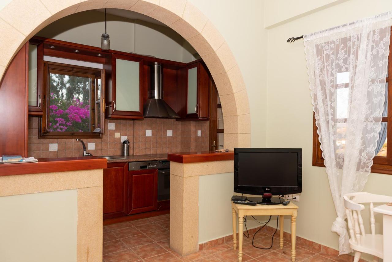 Kalderimi Studios Patmos Town Exterior photo